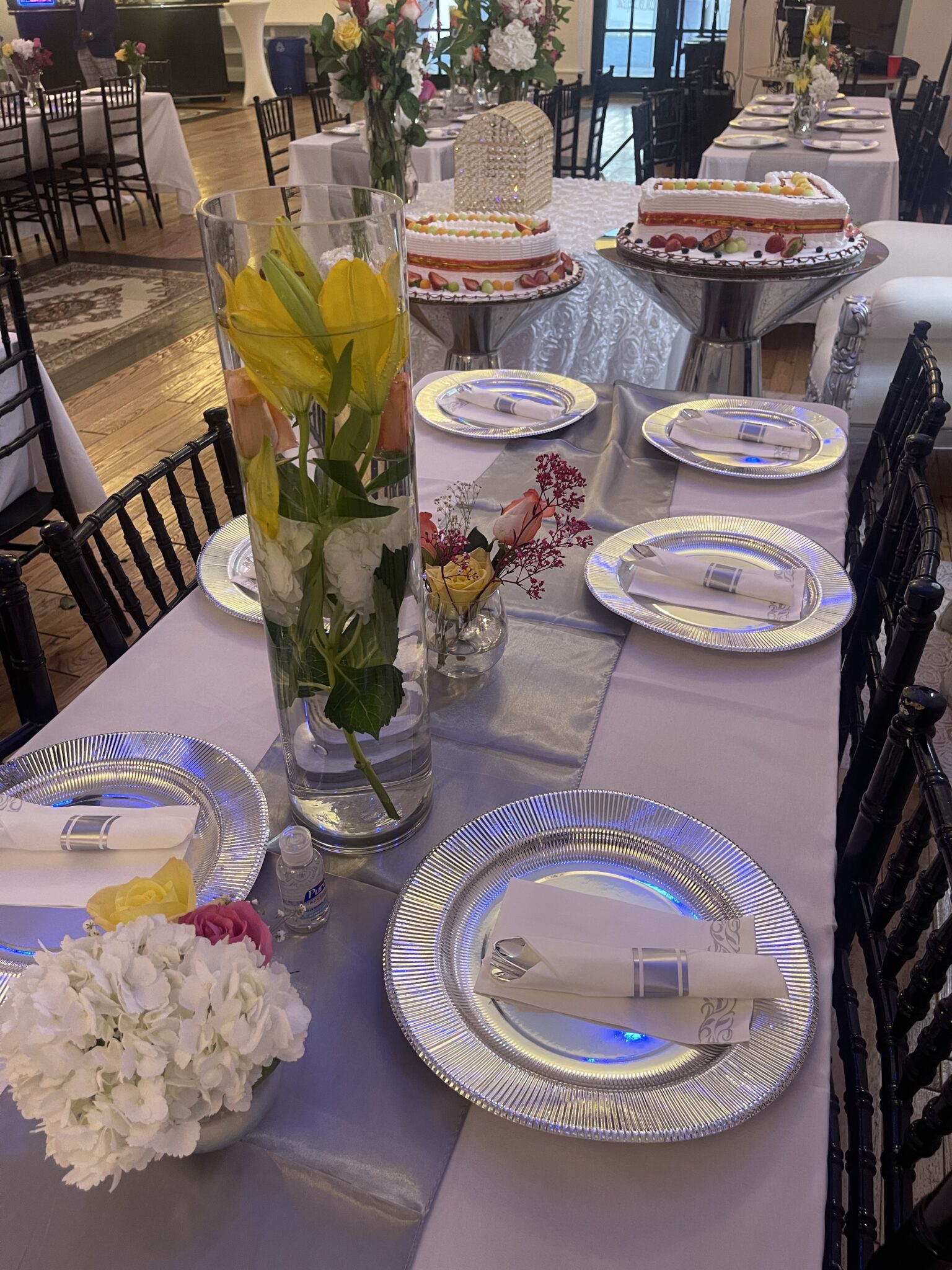 Gallery Ikes Grand Hall