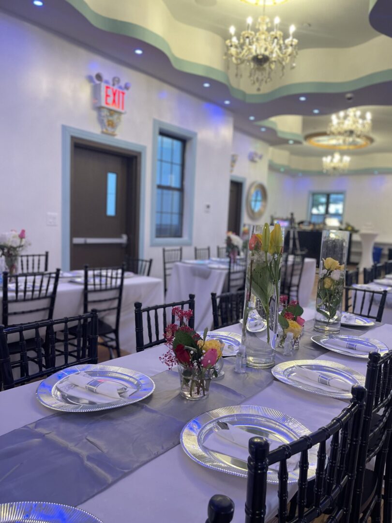 Gallery Ikes Grand Hall